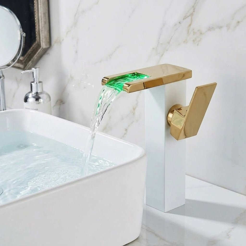 Halo haut, robinet de vasque à LED, finition blanc et doré