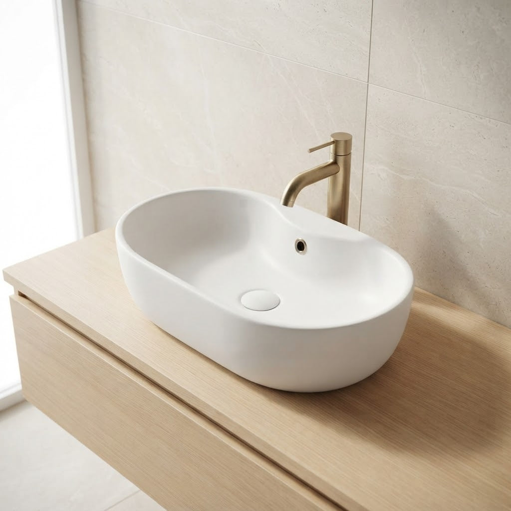Nacre, vasque ovale en céramique blanc brillant